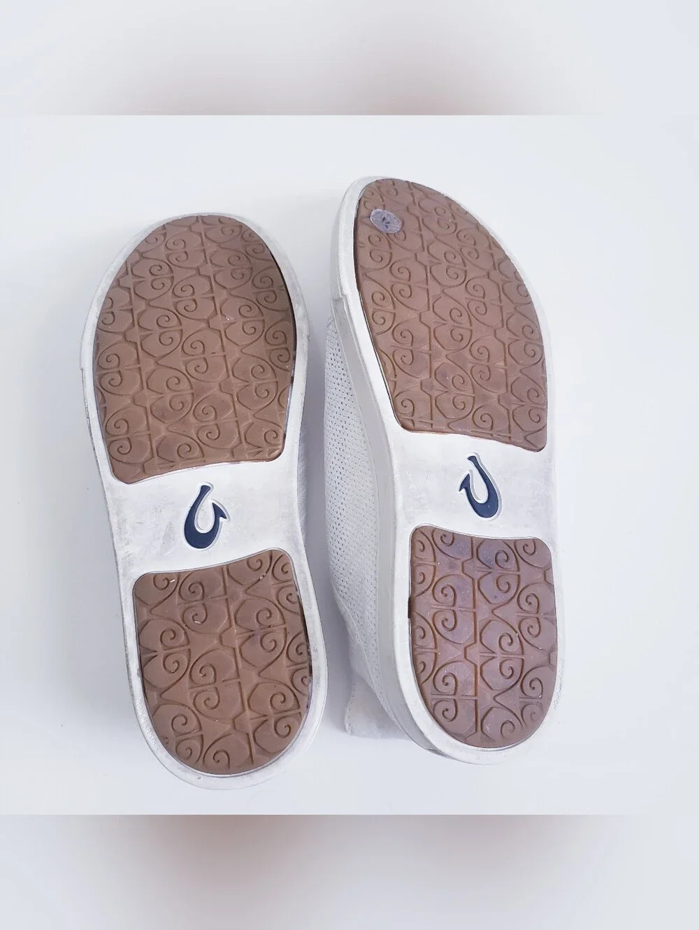 Olukai Petuea Li Universal Sneakers